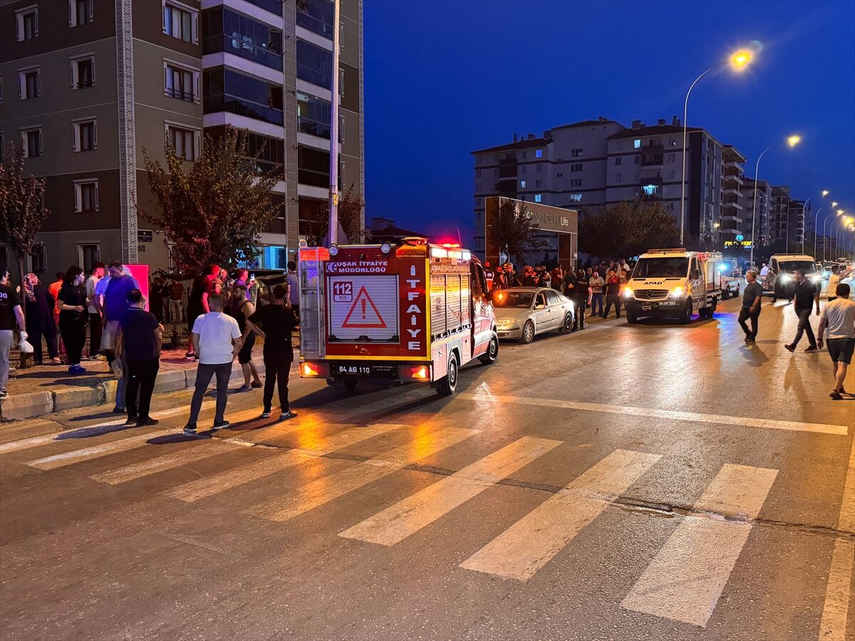 Komşu Şehirde Otomobil Yayalara Çarptı (1)