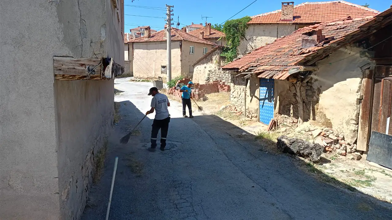 Kütahya İnköy Mahallesi Temizlik Çalışmaları Aralıksız Sürüyor