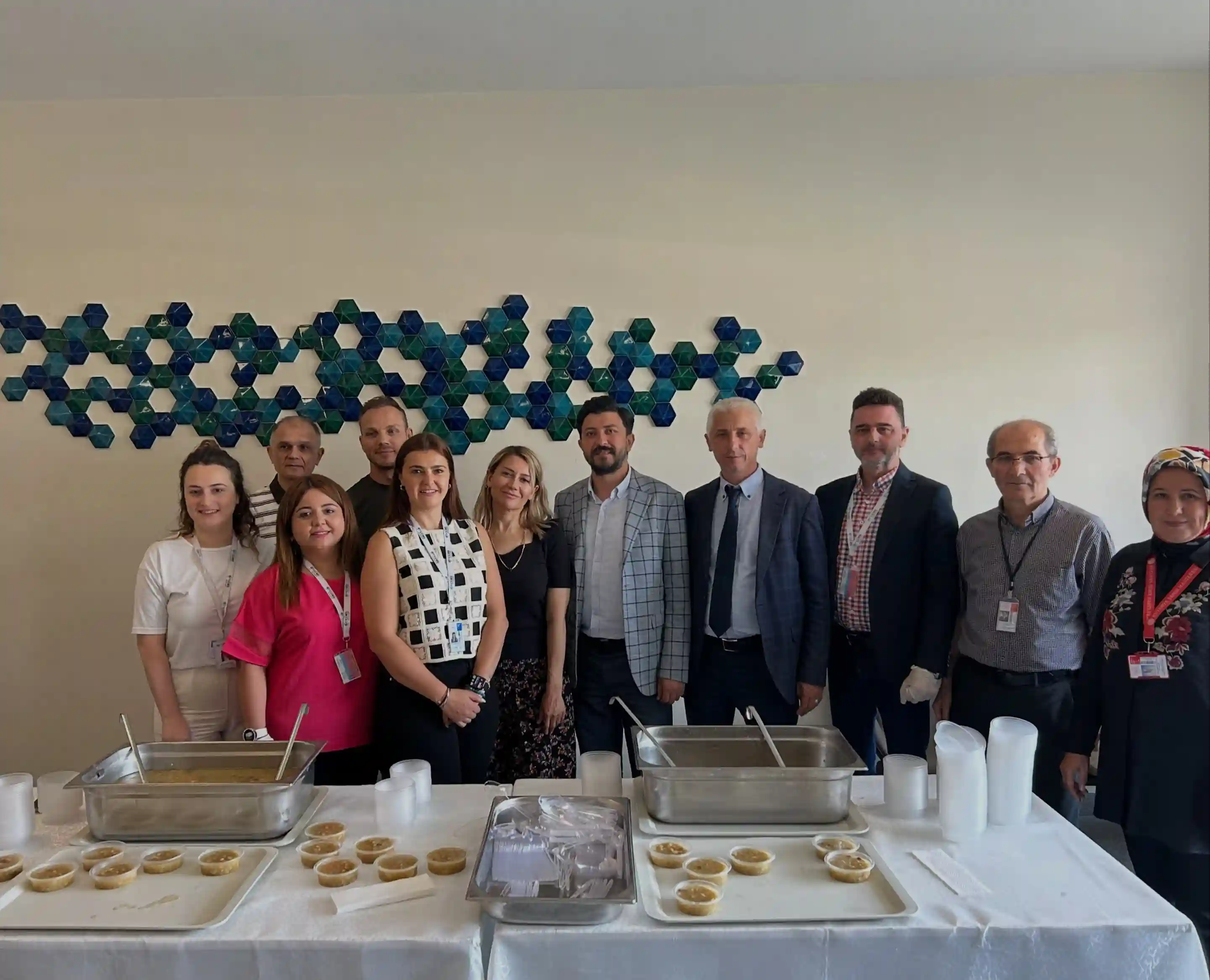Kütahya Şehir Hastanesi’nde Aşure Ikramı 2