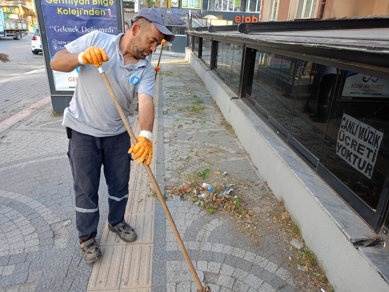 Kütahya Servi Mahallesi'nde Kapsamlı Temizlik Yapıldı (3)