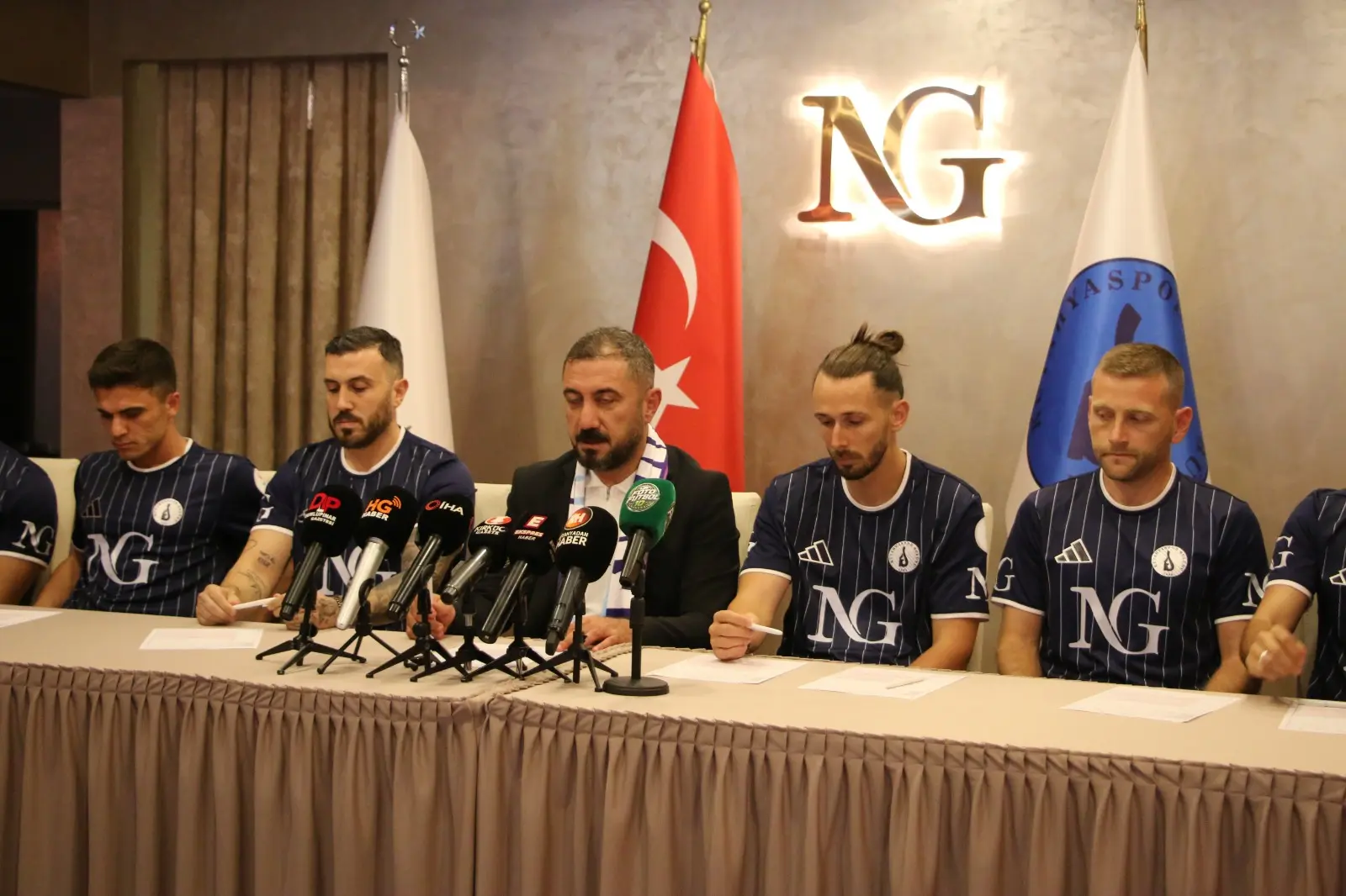 Kütahya Spor’da Iç Ve Dış Transferde 9 Imza Birden Geldi (6)