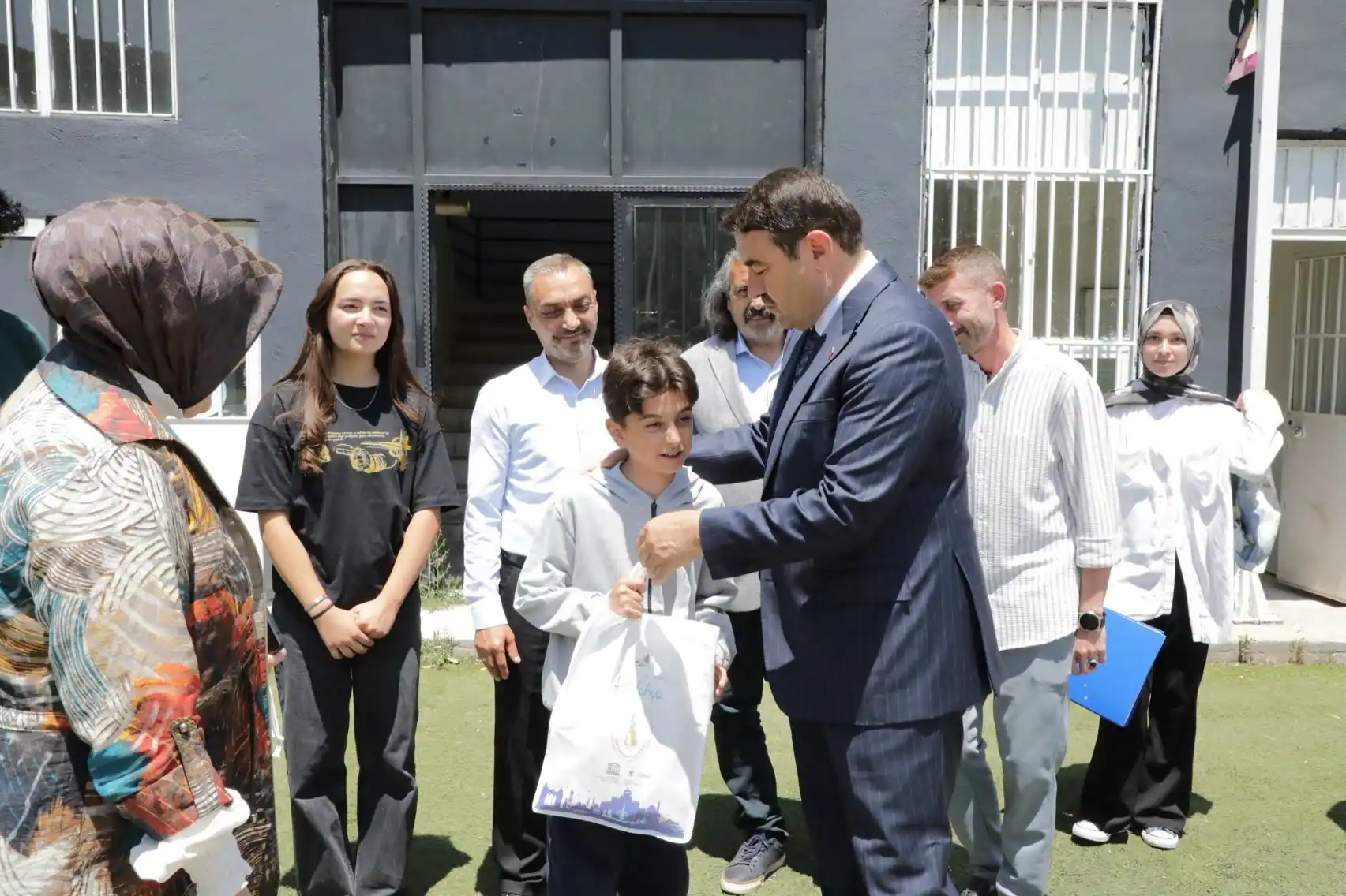 Kütahya Valisi Işın, Geleceğin Okçuları Ile Buluştu