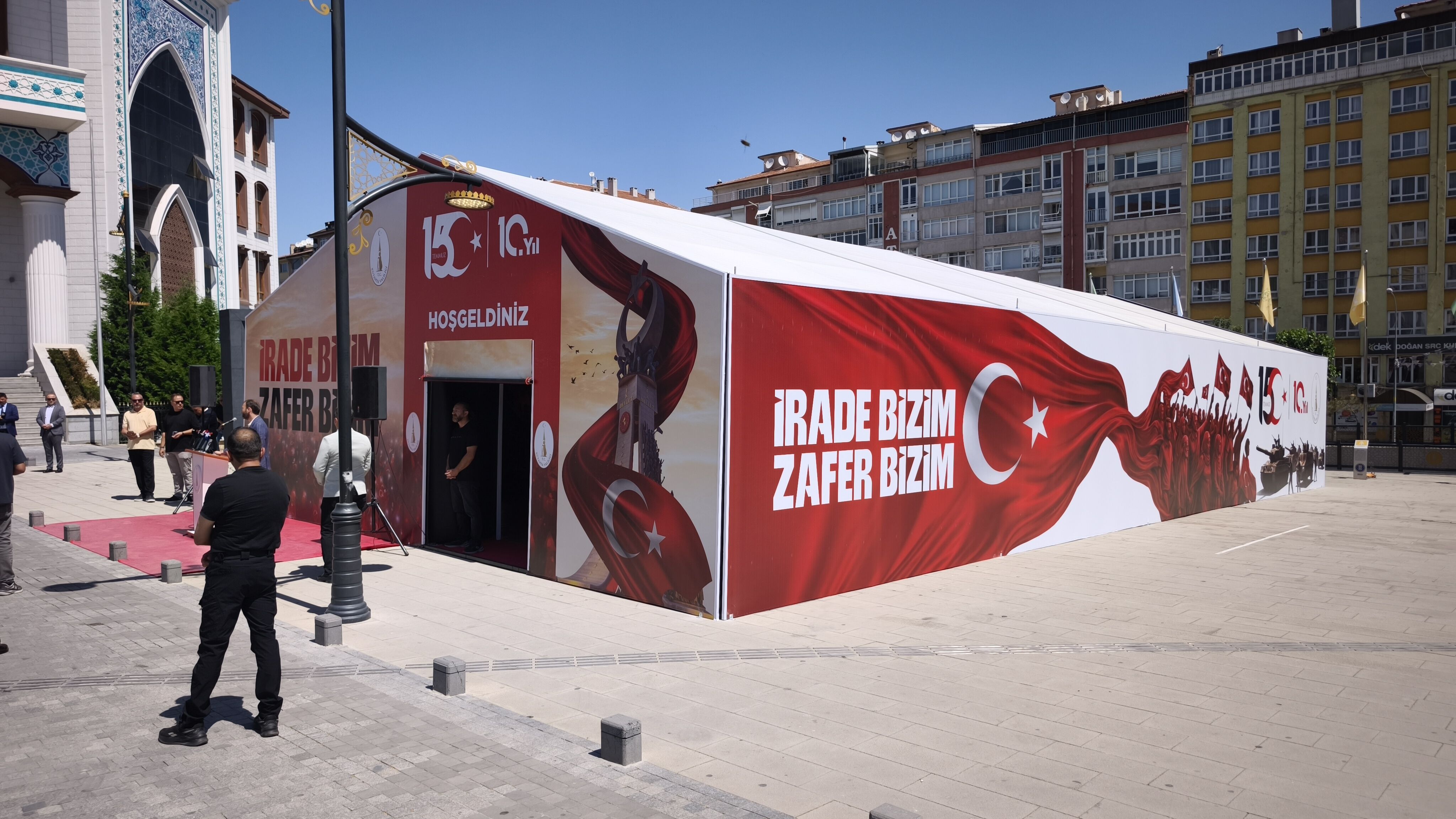 Kütahya'da 15 Temmuz Anma Ve Deneyimleme Çadırı Açıldı (1)-1