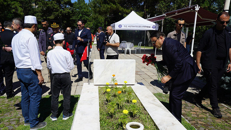 Kütahya’da 15 Temmuz Nedeniyle Şehitlikler Ziyaret Edildi (3)