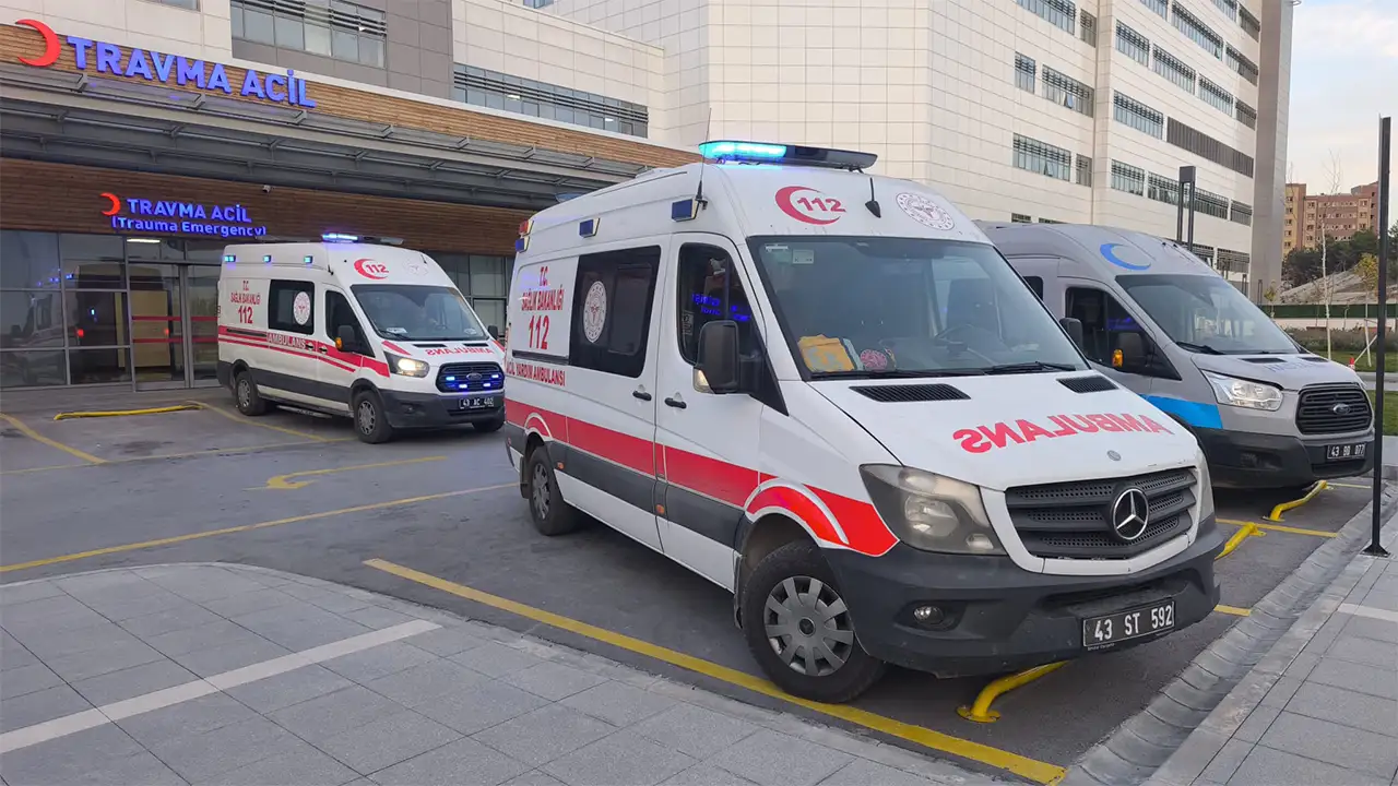 Kütahya’da 3 Yaşındaki Çocuk Ikinci Kattan Düştü2