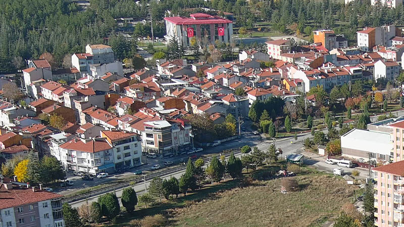 Kütahya'da 315 Metrekare Bahçeli Ev Mahkemeden Satışa Çıkarıldı (2)