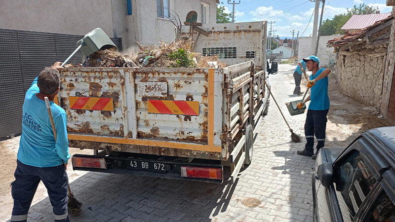 Kütahya'da Ağaçköy Mahallesi'nde Sokaklar Temizlendi (2)
