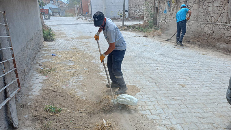 Kütahya'da Ağaçköy Mahallesi'nde Sokaklar Temizlendi (5)