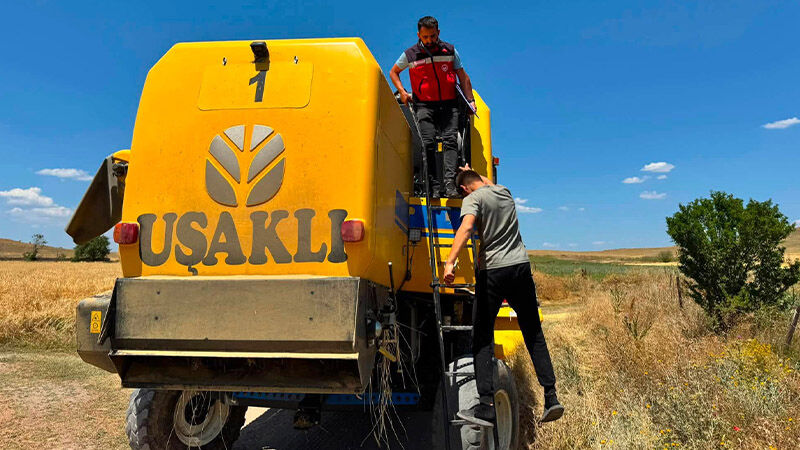 Kütahya'da Biçerdöver Hasat Kontrolleri Ilçelerde Aralıksız Sürüyor (4)