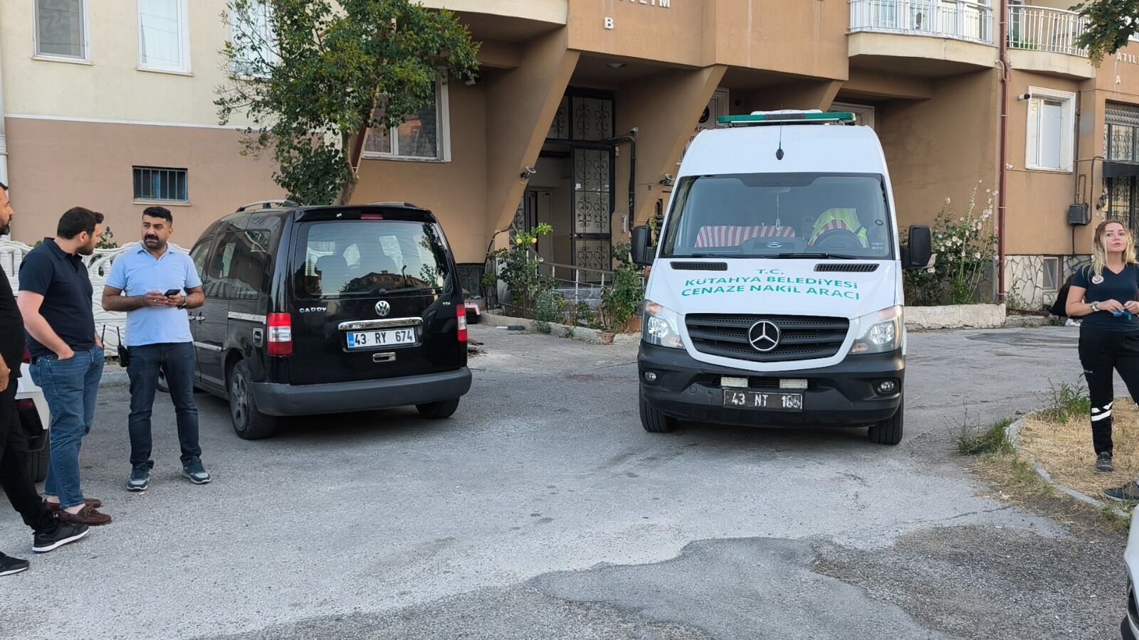 Kütahya’da Bir Kişi Evinde Ölü Bulundu (2)
