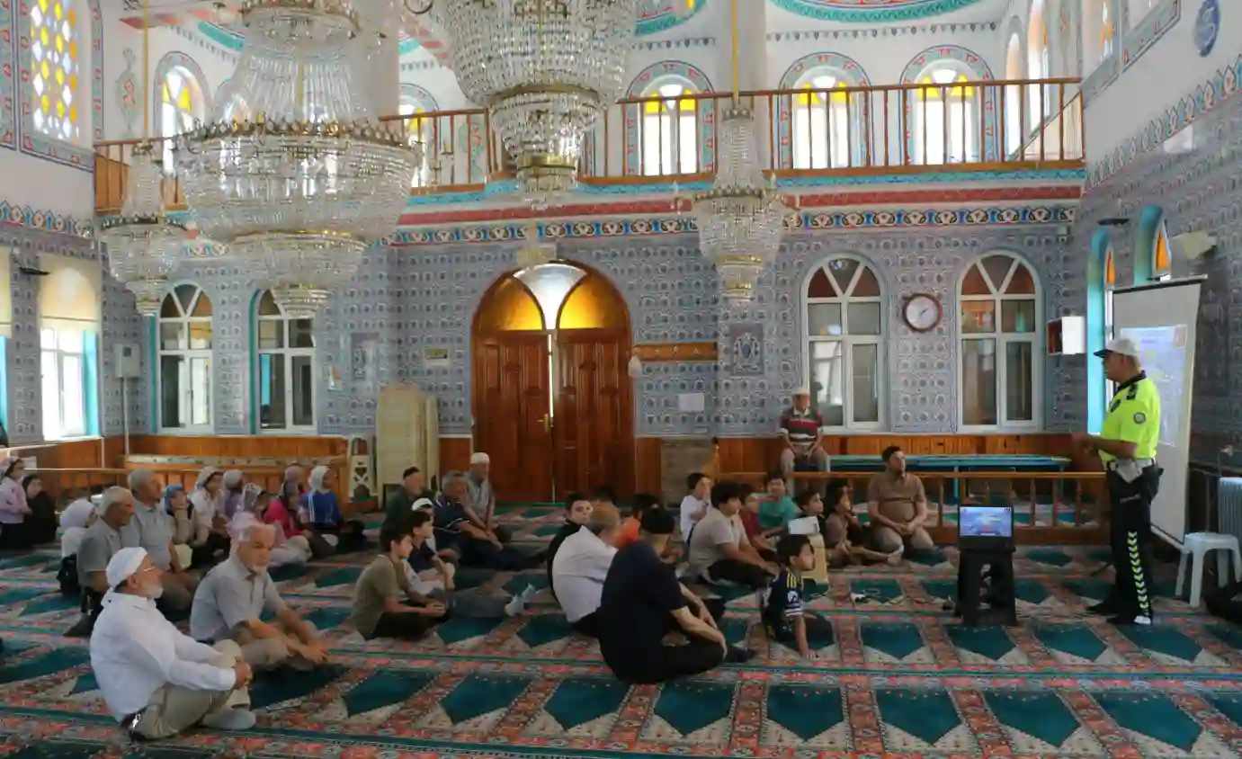 Kütahya’da Cami Cemaatine “Trafik Eğitimi” (5)