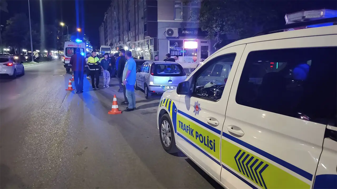 Kütahya’da Makas Atan Otomobil Kaza Yaptı3