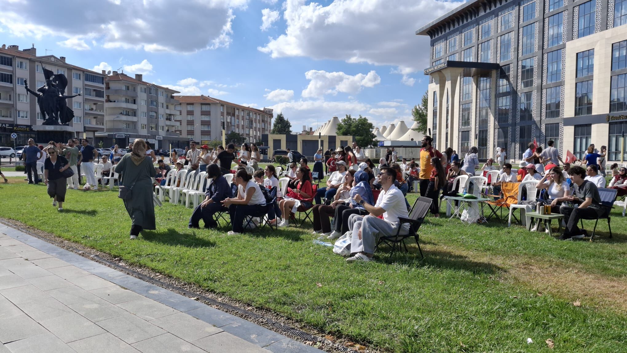 Kütahya’da Milli Heyecan Dev Ekranda Yaşandı (1)