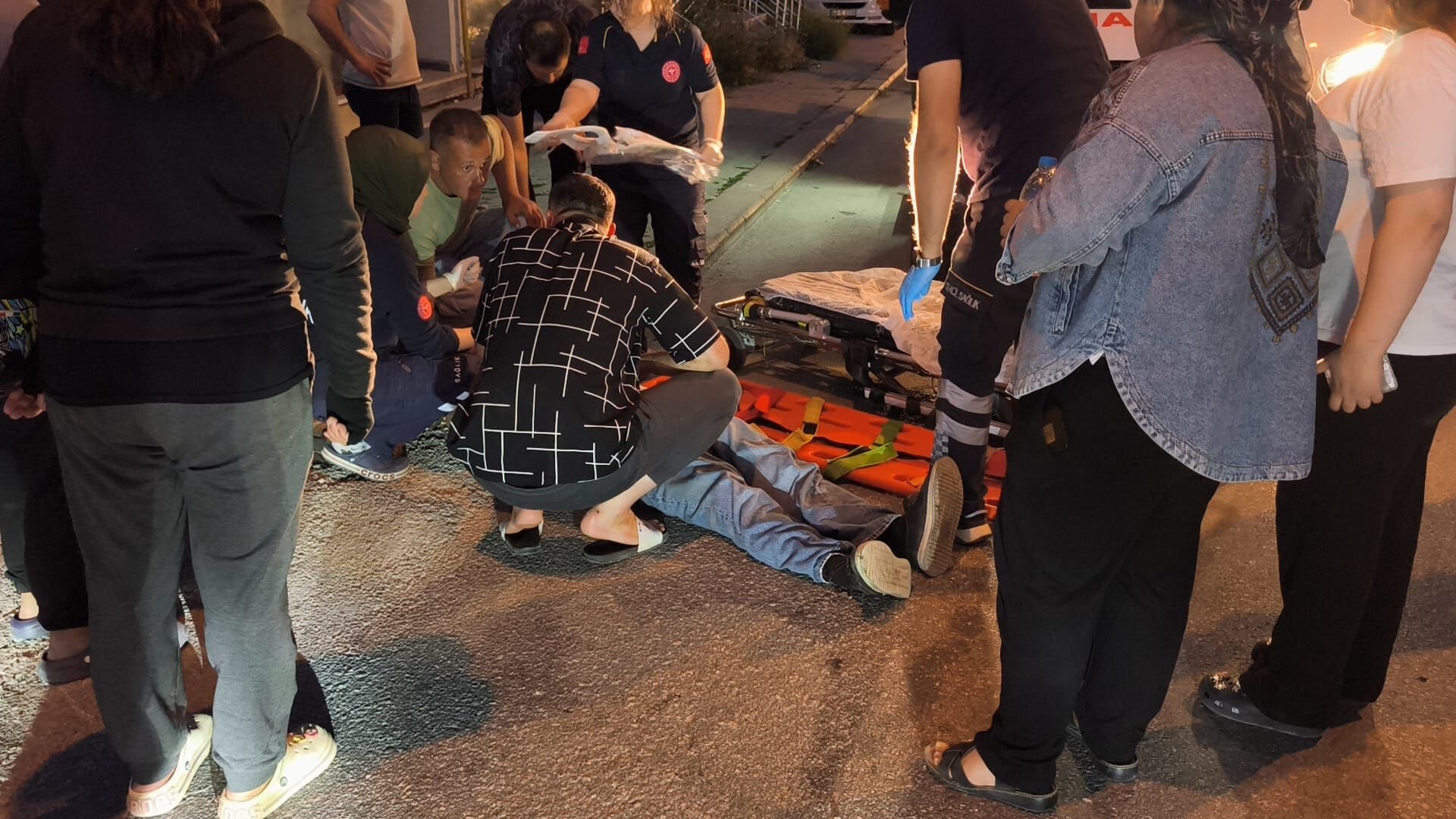 Kütahya'da Otomobil Motosikletle Çarpıştı, 1 Yaralı (1)