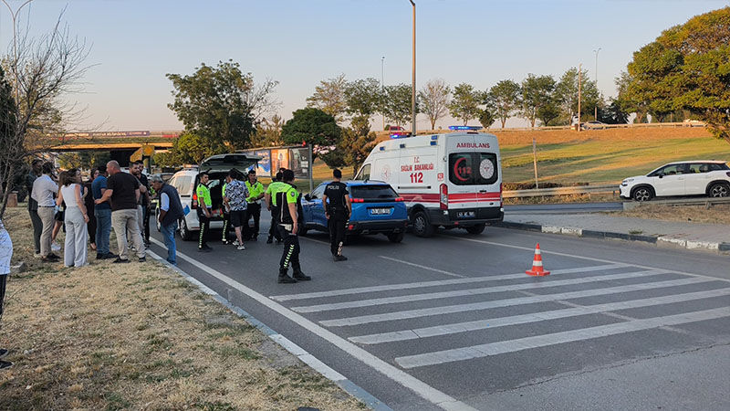 Kütahya'da Otomobilin Çarptığı Kişi Ağır Yaralandı (3)