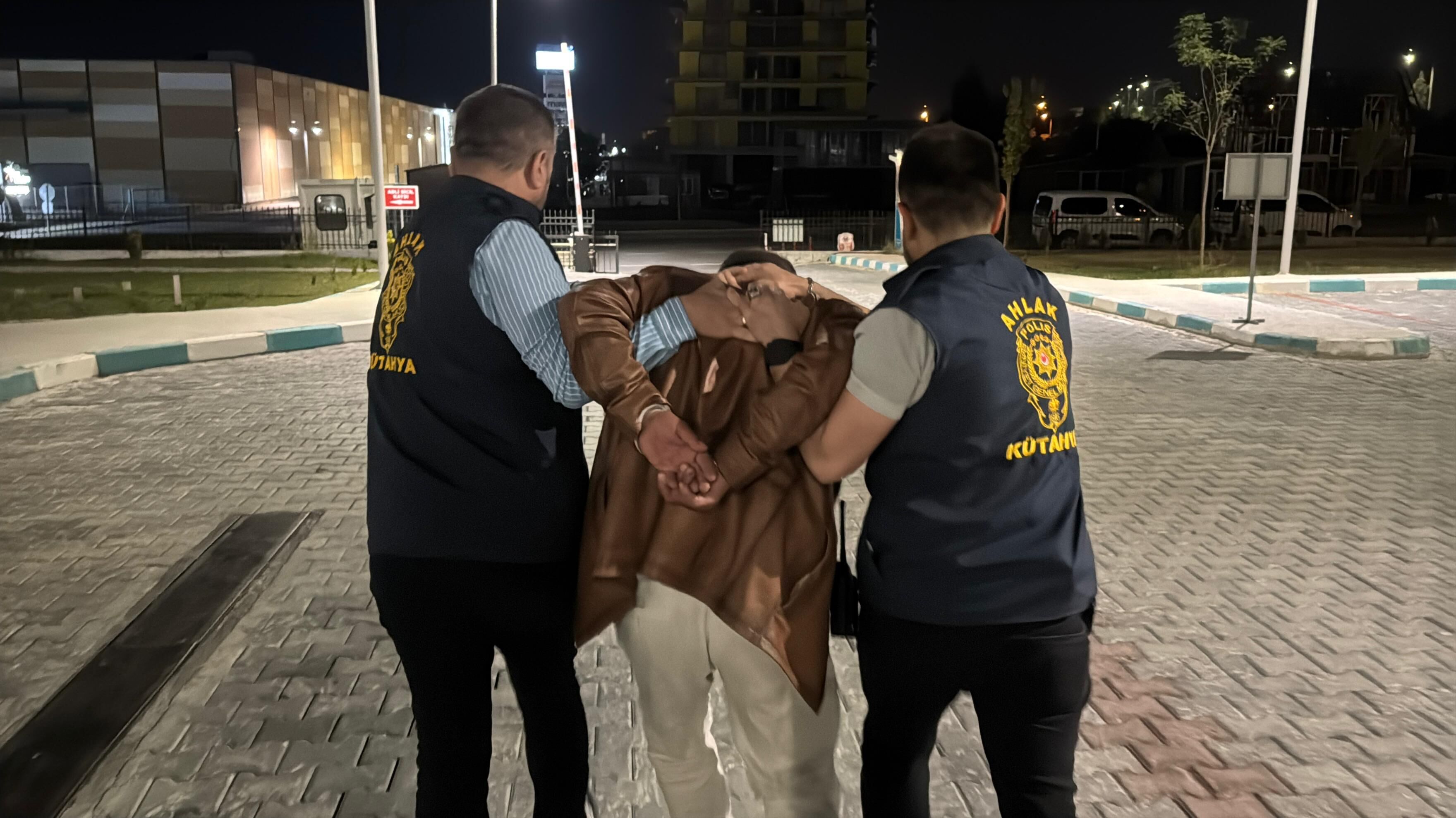Kütahya'da Öz Kızına Cinsel Istismar Iddiası (1)