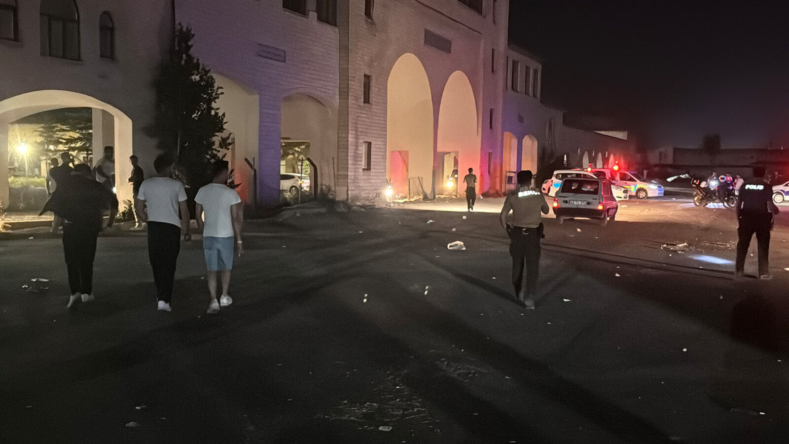 Kütahya’da Polis, Çevreye Rahatsızlık Veren Driftçileri Dağıttı (3)