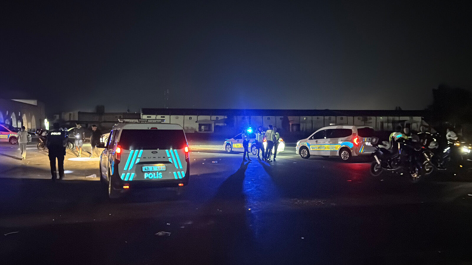 Kütahya’da Polis, Çevreye Rahatsızlık Veren Driftçileri Dağıttı (4)