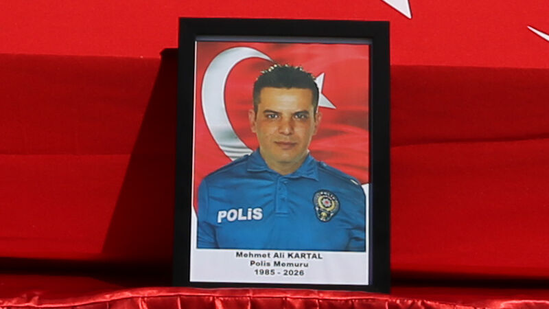 Kütahyalı Polis Memuru Görev Başında Yaşamını Yitirdi (1)