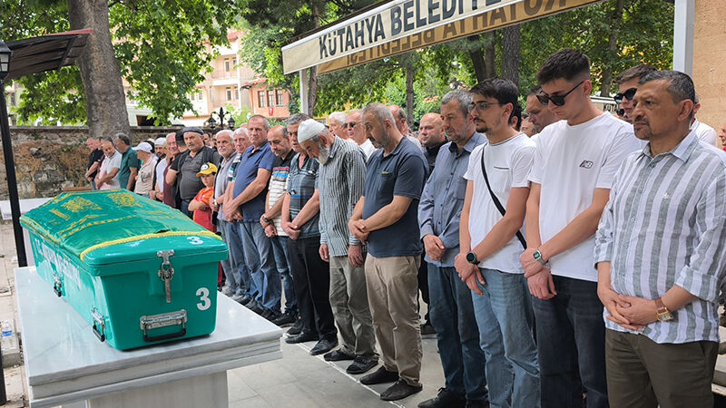 Kütahya'nın Sevilen Ismi Toprağa Verildi (7)