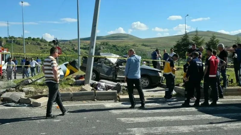 Trafik Kazalarında 6 Ayda 972 Kişi Hayatını Kaybetti (2)