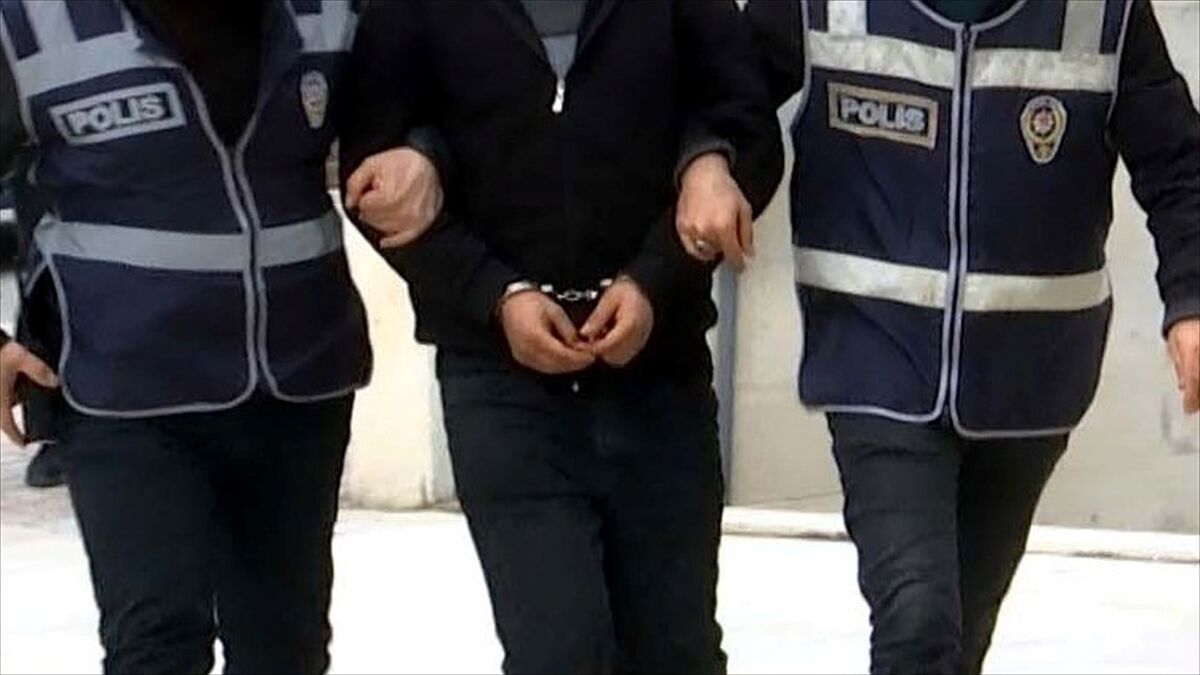 Üç Ilde Eş Zamanlı Operasyon 112 Şüpheli Hakkında Işlem (1)