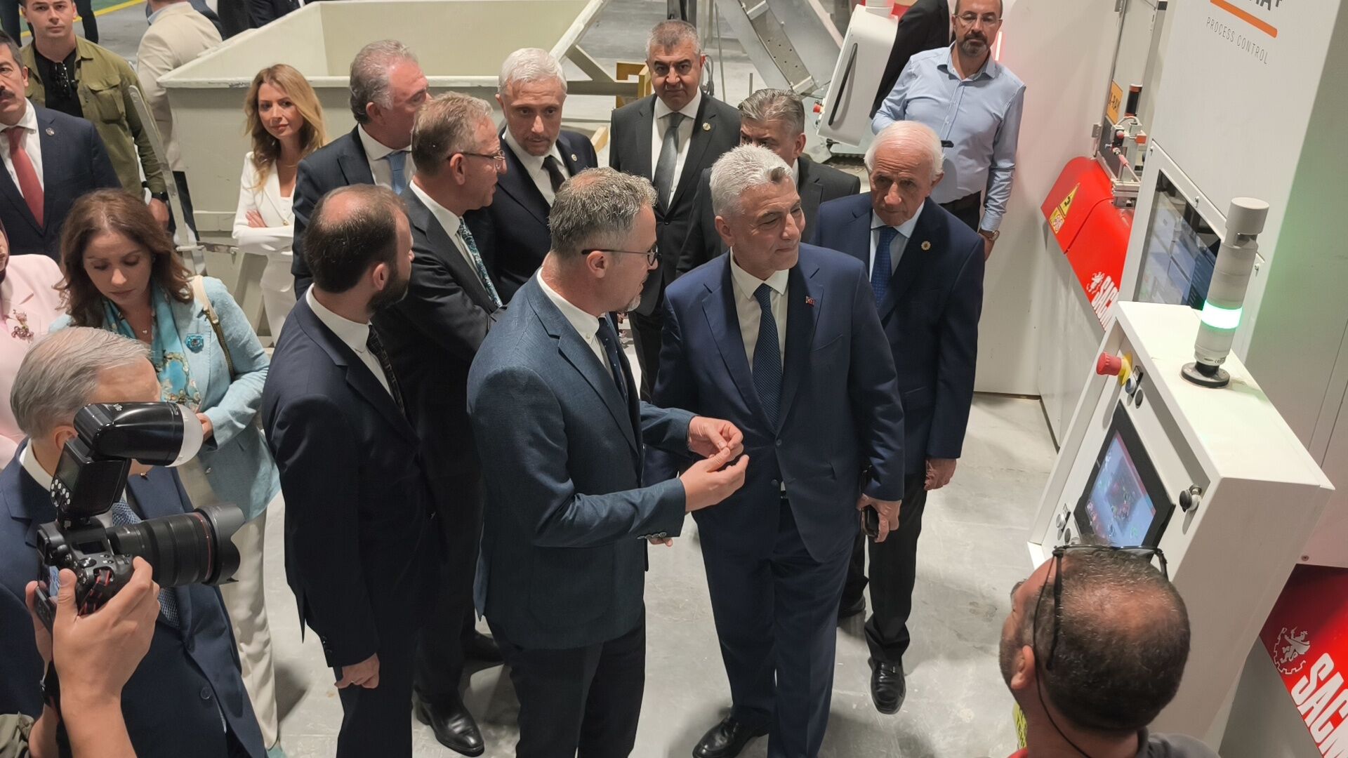 Bakan Bolat, Ng Kütahya Seramik Fabrikasını Gezdi (3)