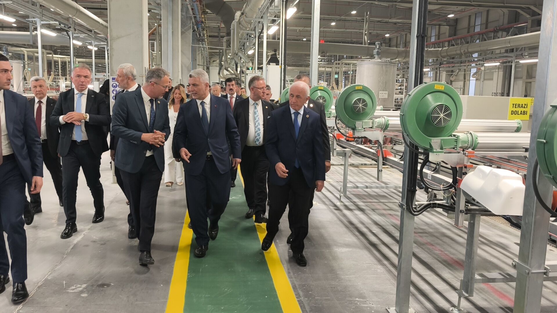 Bakan Bolat, Ng Kütahya Seramik Fabrikasını Gezdi (4)