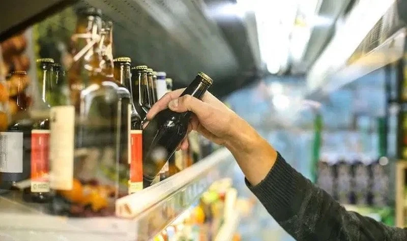Dev Market Zincirinden Alkol Yasağı Kararı (2)