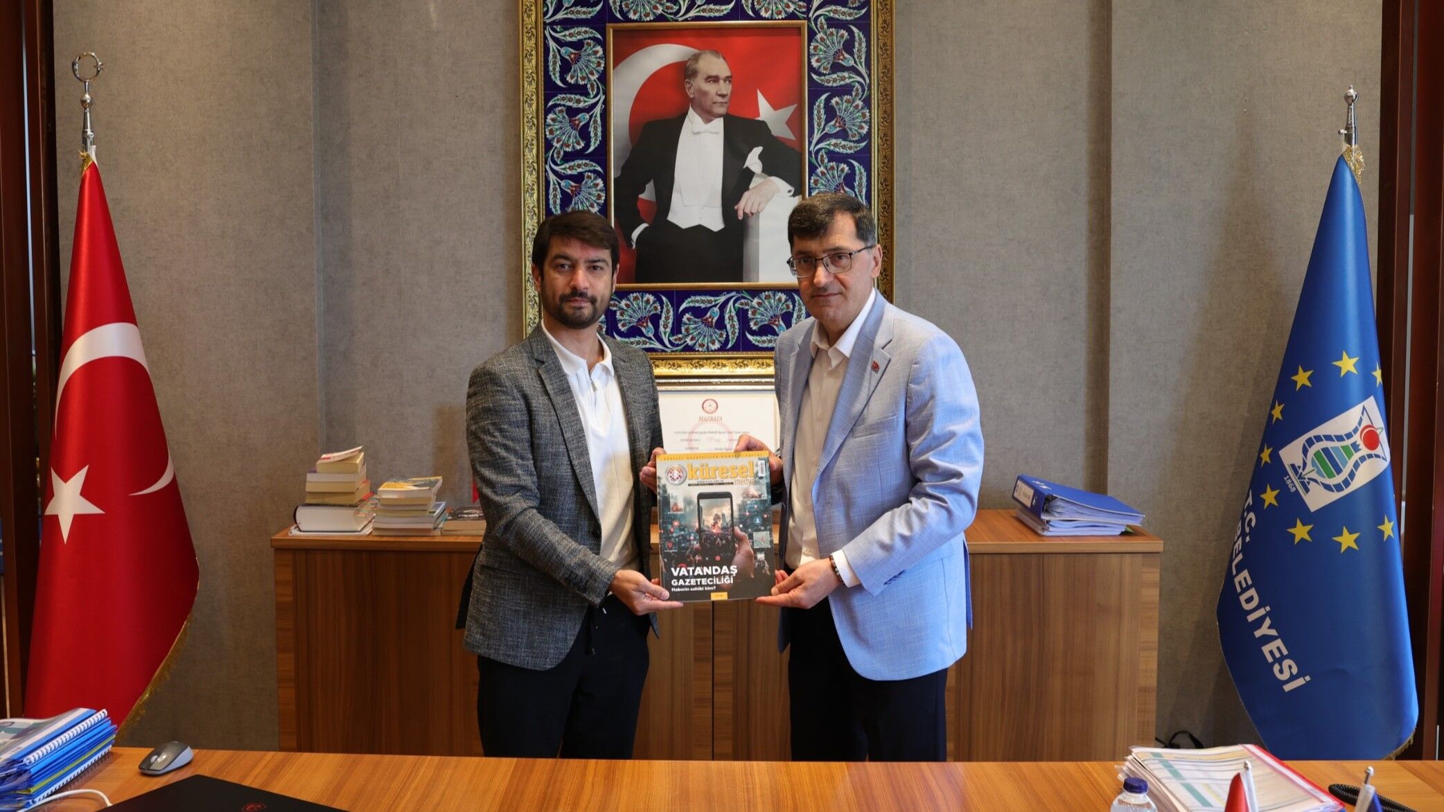 Kütahya Ekspres Gazetesi Imtiyaz Sahibi Ve Kgk İl Temsilcisi Mustafa Cin’den Protokole Ziyaret (3)