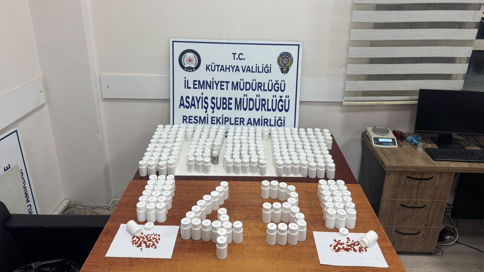 Kütahya'da Asayiş Ekiplerinin Dikkati Zehir Tacirlerinin Planını Bozdu (1)
