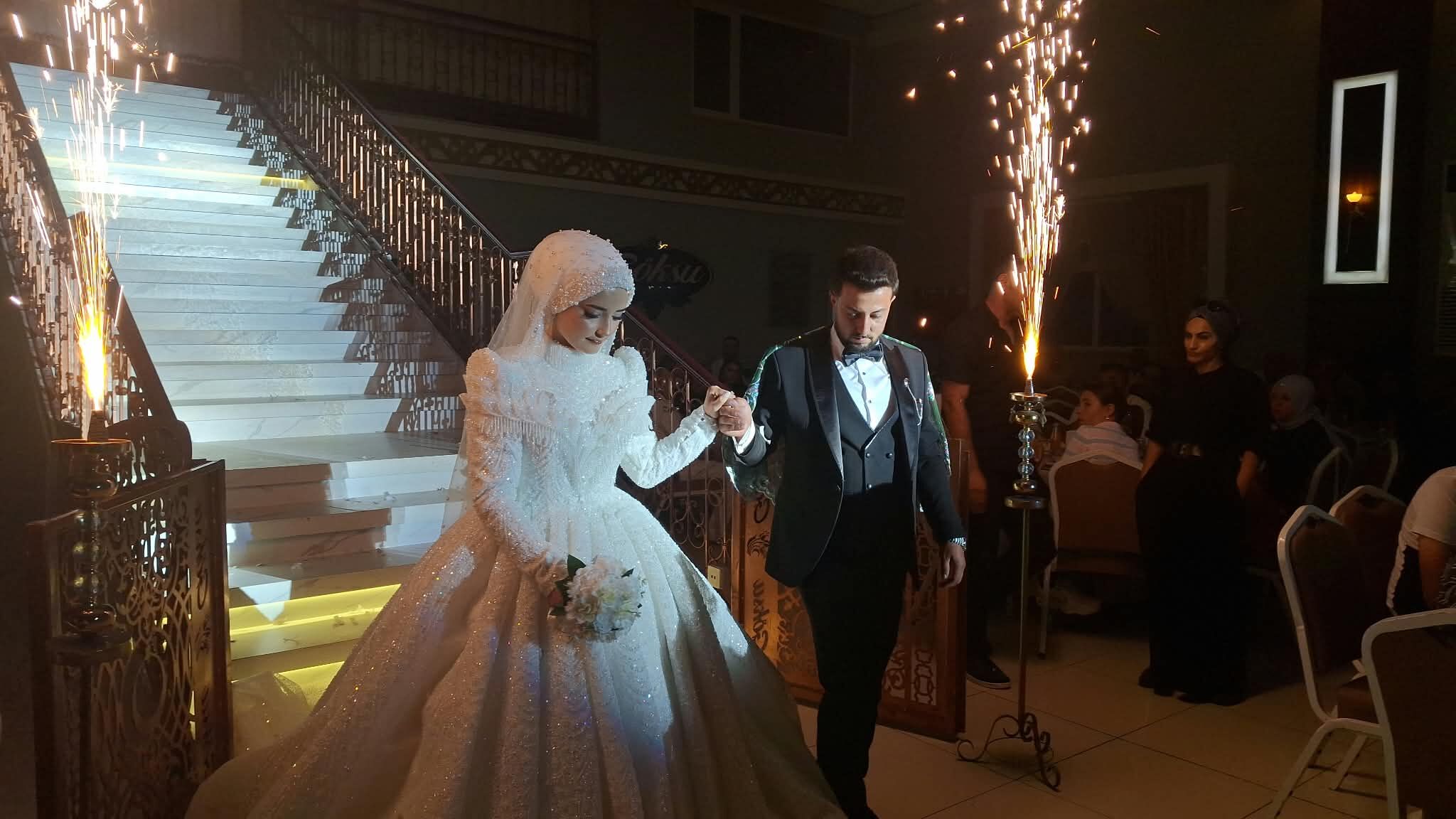 Kütahya’da Düğünde Damada “Antika” Hediye (2)
