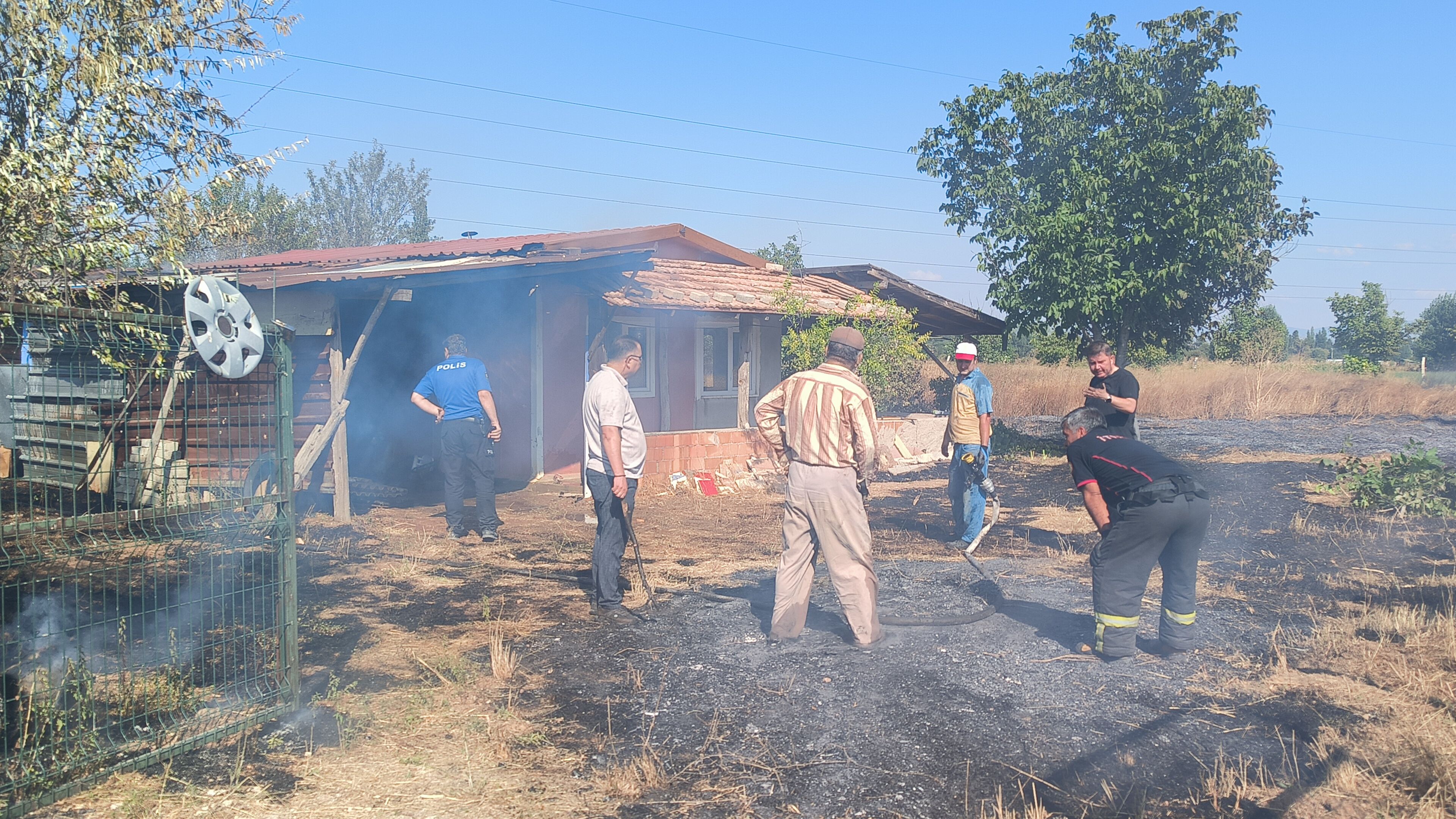 Kütahya’da Mangal Yapmak Isterken Yangın Çıkardı (3)