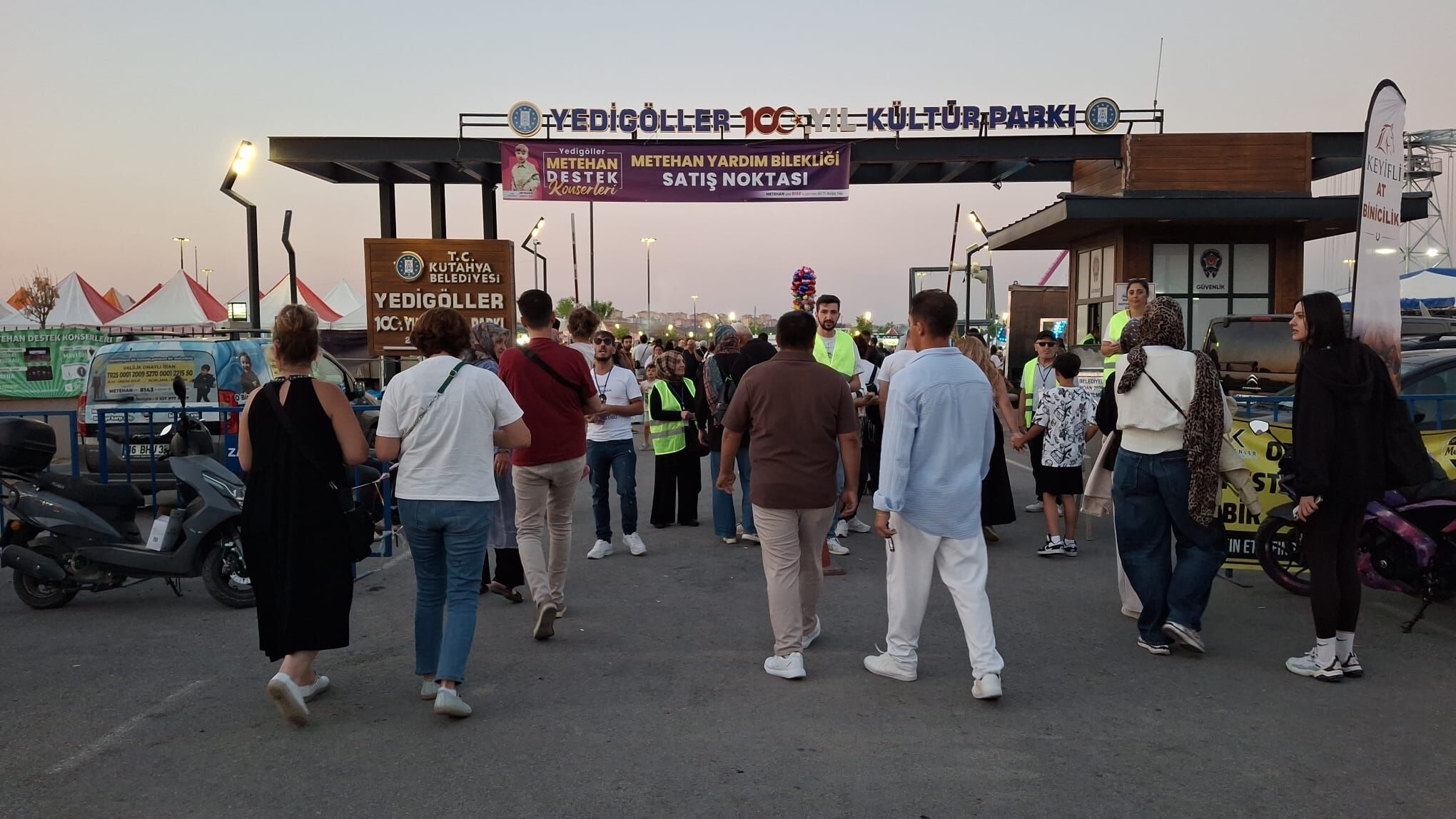 Kütahya’da Metehan’a Destek Konserleri Başladı (2)