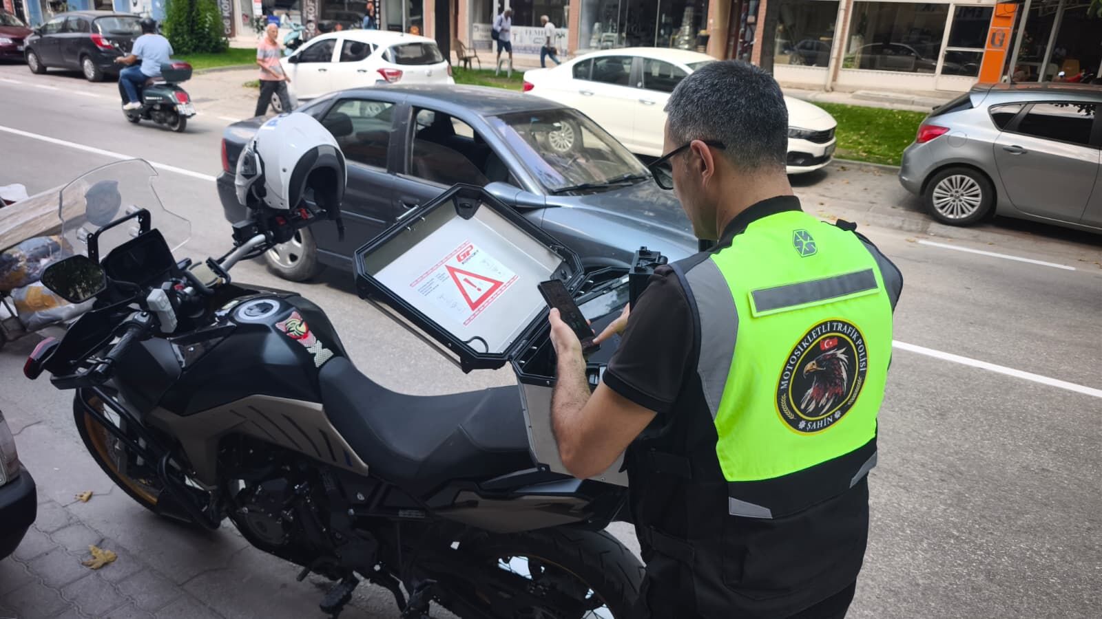 Kütahya’da Motosikletini Terkedip Yaya Kaçtı (4)