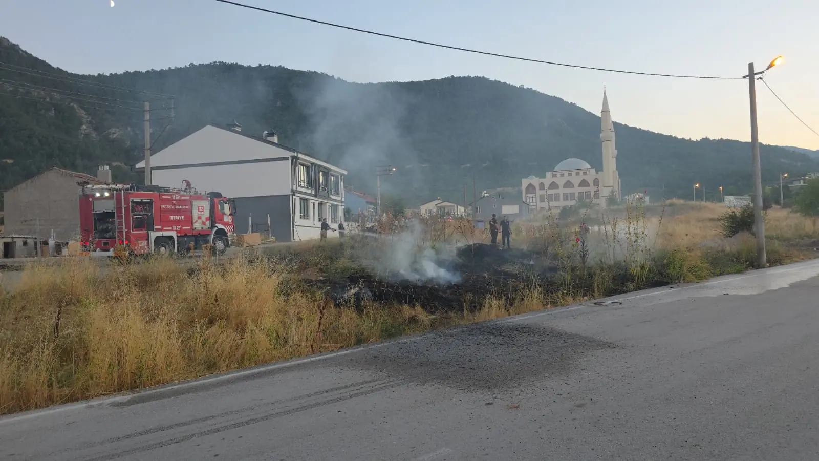 Kütahya’da Ot Yangınına Hızlı Müdahale 2