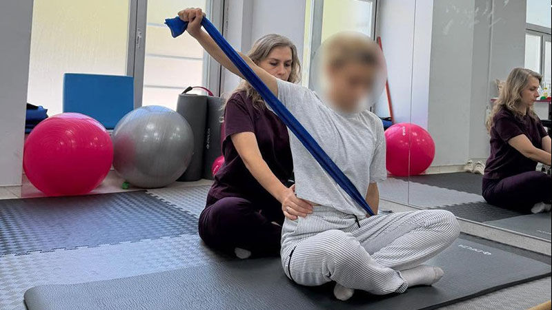 Kütahya’da Skolyoz Tedavisinde Bir Ilk Gerçekleştirildi (4)