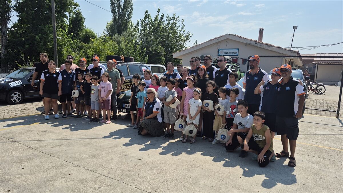 Uluslararası Ralli Ekibi Dalyan'da Öğrencilerle Buluştu (2)