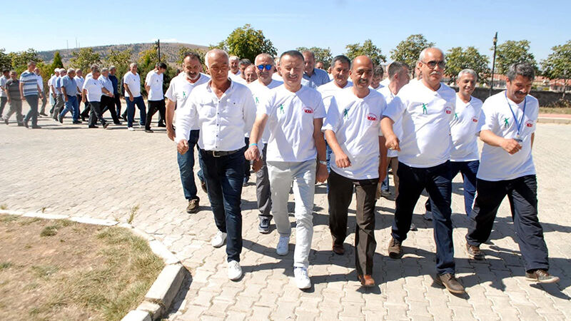 40 Yıllık Asker Arkadaşlarının Buluşma Durağı Kütahya Oldu (1)-2