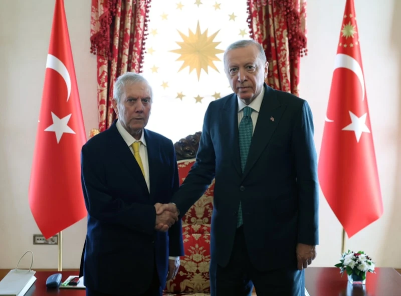 Cumhurbaşkanı Erdoğan 4 Büyük Kulübün Başkanını Kabul Etti (4)
