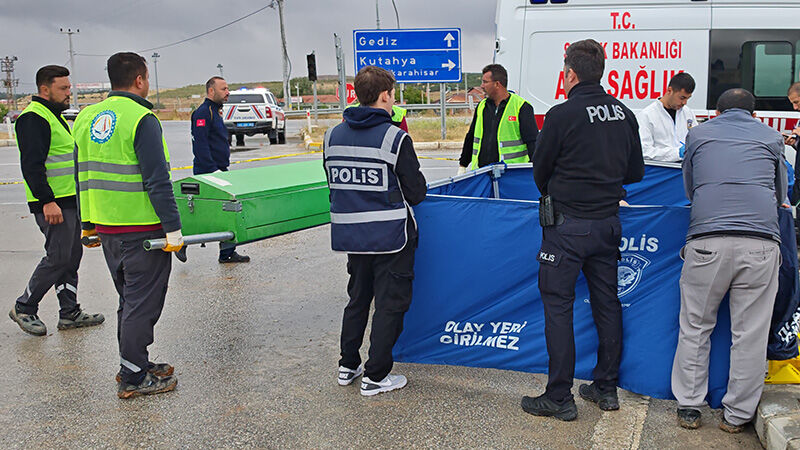 Kütahya Da Iki Otomobil Kazası Ölü Ve Yaralılar Var (1)