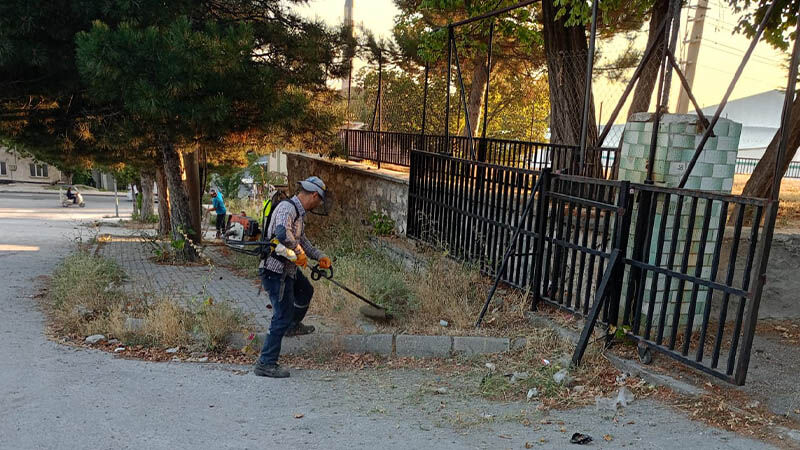 Kütahya Evliya Çelebi Mahallesi’nde Temizlik Çalışması (3)