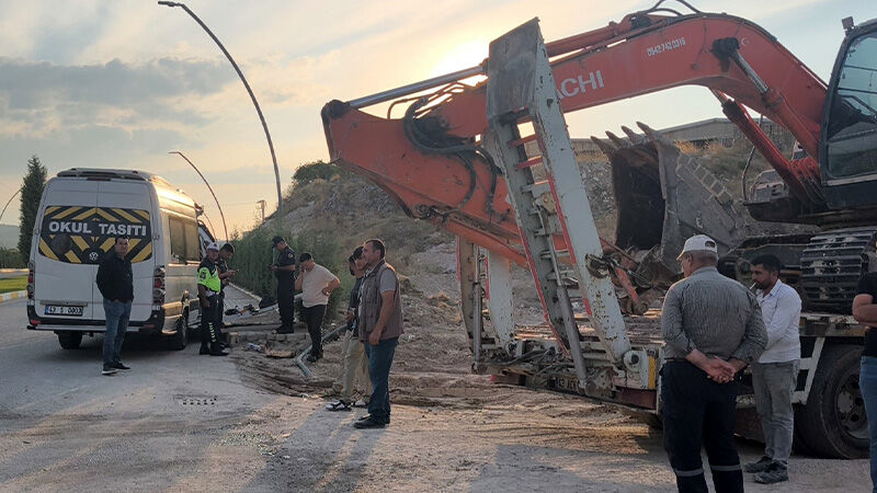 Kütahya Osb’de Trafik Kazası, Yaralılar Var (3)