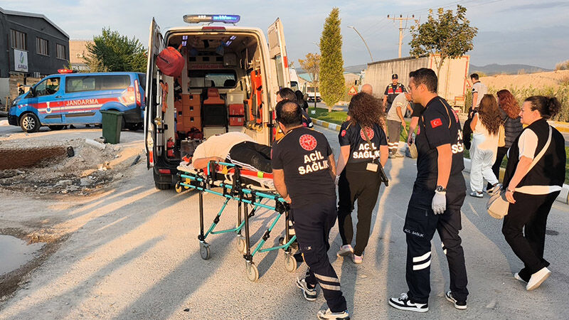 Kütahya Osb’de Trafik Kazası, Yaralılar Var (6)