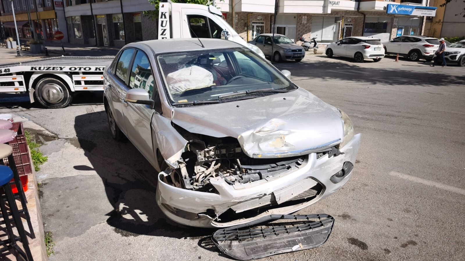 Kütahya’da Dört Araçlı Zincirleme Trafik Kazası (4)