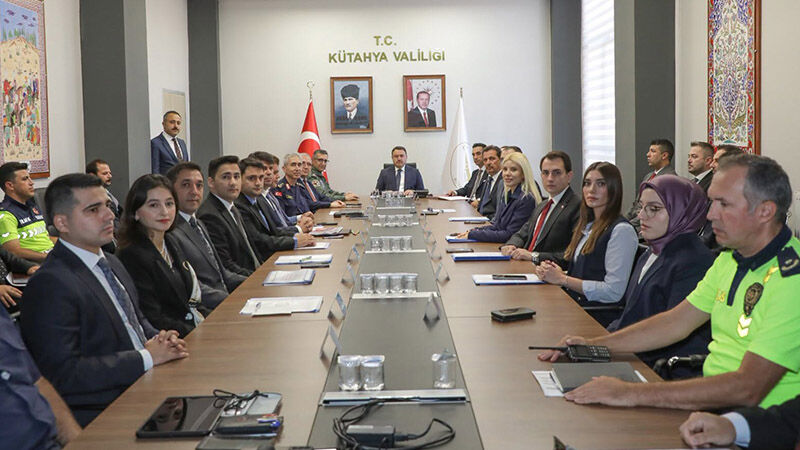 Kütahya’da Güvenlik Ve Asayiş Toplantısı Yapıldı-1