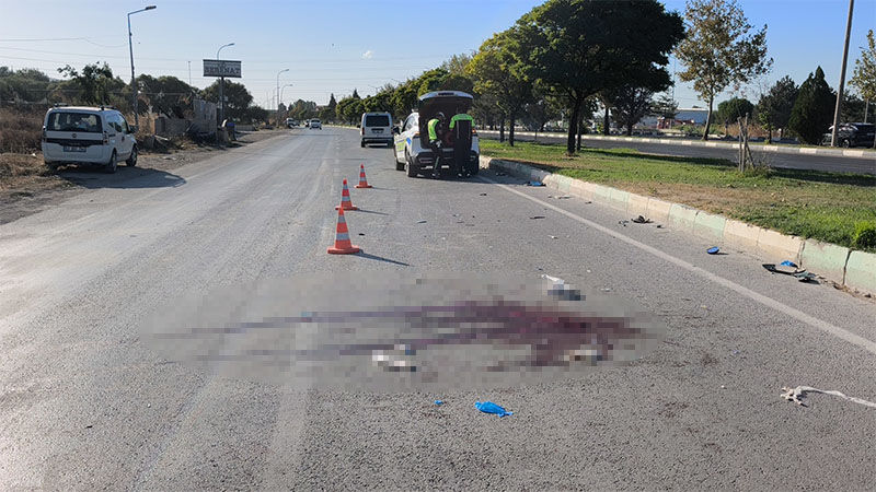 Kütahya’da Hafif Ticari Araç Motosikletle Çarpıştı, 1 Ölü (2)