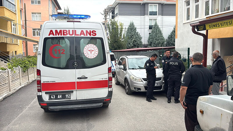 Kütahya'da Motorlu Testereyle Yaralanan Kişi Hastaneye Kaldırıldı (3)-1