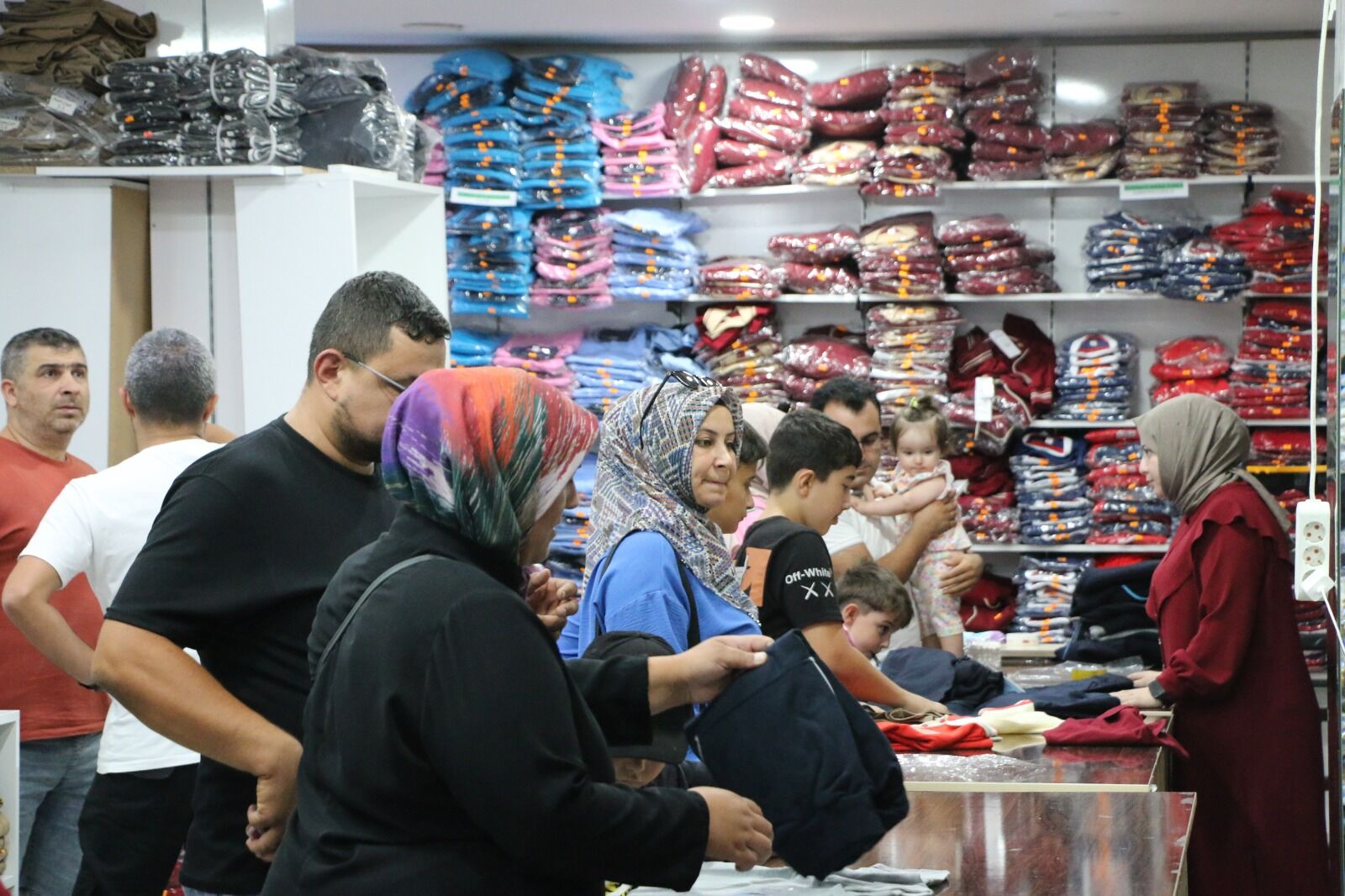 Kütahya’da Okul Alışverişi Telaşı Sürüyor (4)