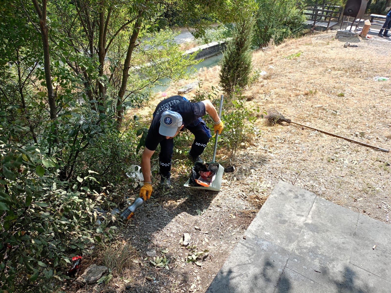 Kütahya’da Piknik Alanında Temizlik Çalışması (1)
